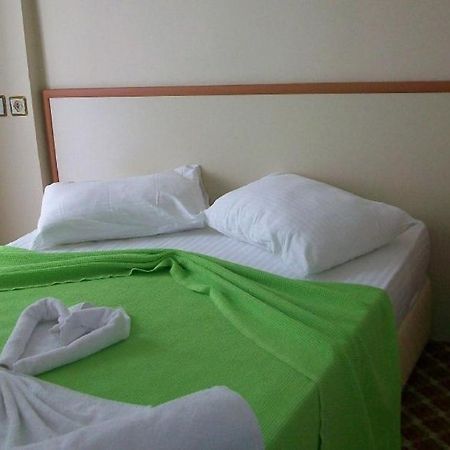 Kerman Hotel Cesme Bagian luar foto