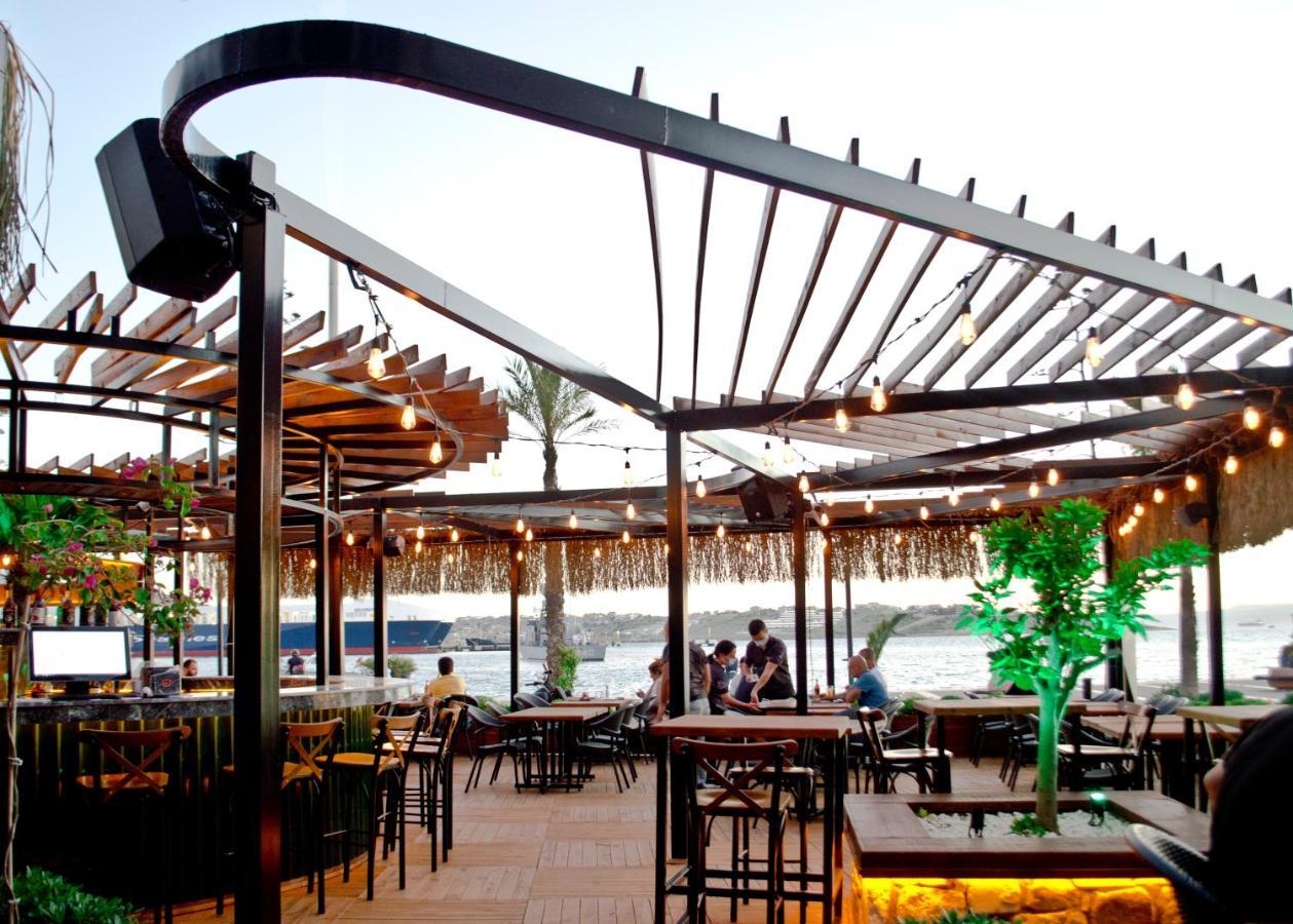 Kerman Hotel Cesme Bagian luar foto