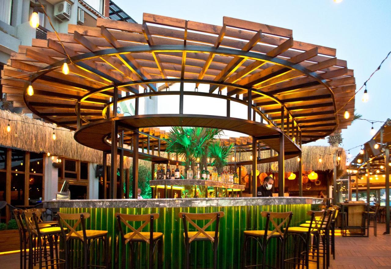 Kerman Hotel Cesme Bagian luar foto