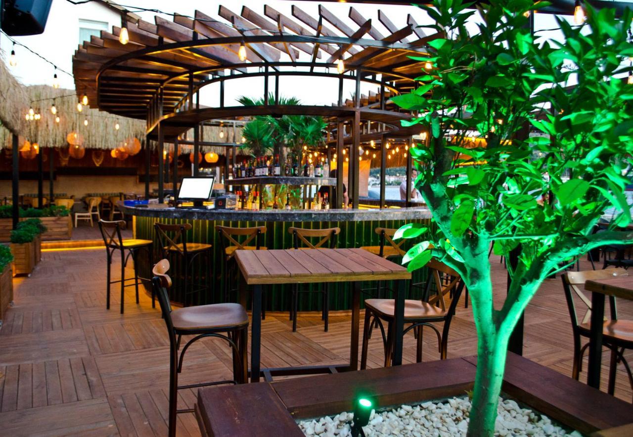 Kerman Hotel Cesme Bagian luar foto