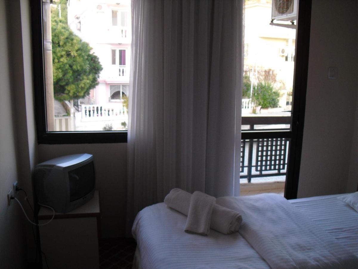 Kerman Hotel Cesme Bagian luar foto