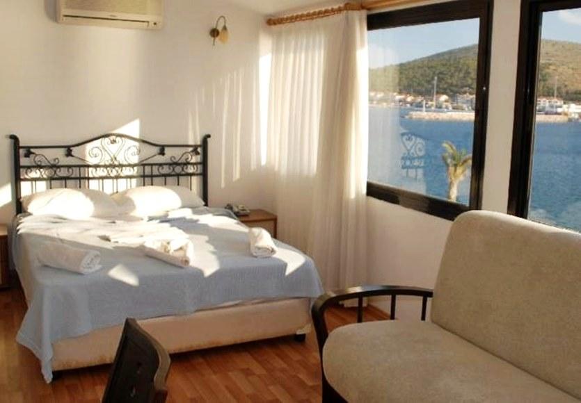 Kerman Hotel Cesme Bagian luar foto