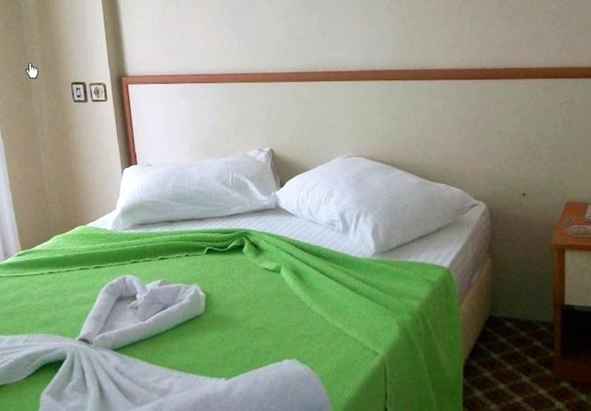 Kerman Hotel Cesme Bagian luar foto