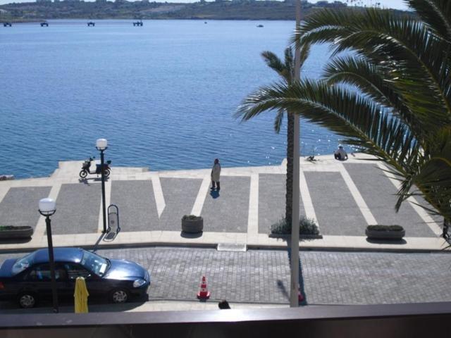 Kerman Hotel Cesme Bagian luar foto