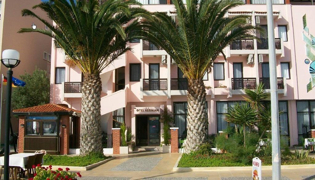 Kerman Hotel Cesme Bagian luar foto