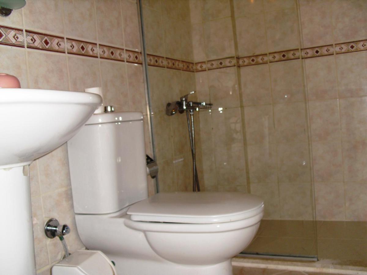 Kerman Hotel Cesme Bagian luar foto